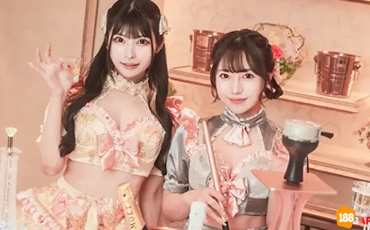 胡桃さくら: AV界を席巻する日本の巨乳美女