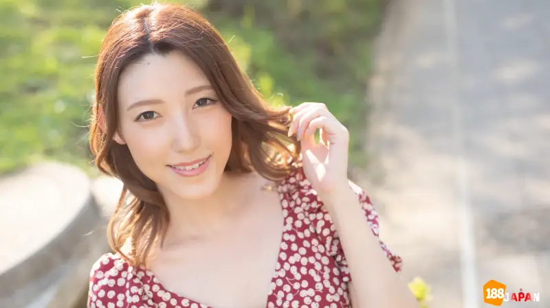 森沢かな: あらゆることを成し遂げた（2度目の）日本のAV界の変身美女