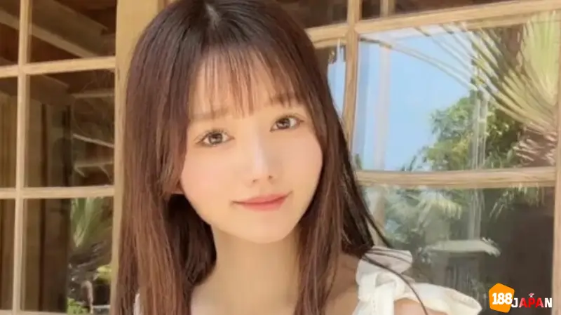 五日市芽依：笑顔と生意気さで業界を揺るがすAV女優