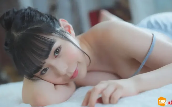 【吉根ゆりあ】伝説の風俗嬢から人気AV女優への進化