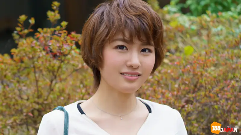 三岳ゆうな：笑顔は天使、中身は野獣？進化系セクシー女優のすべて